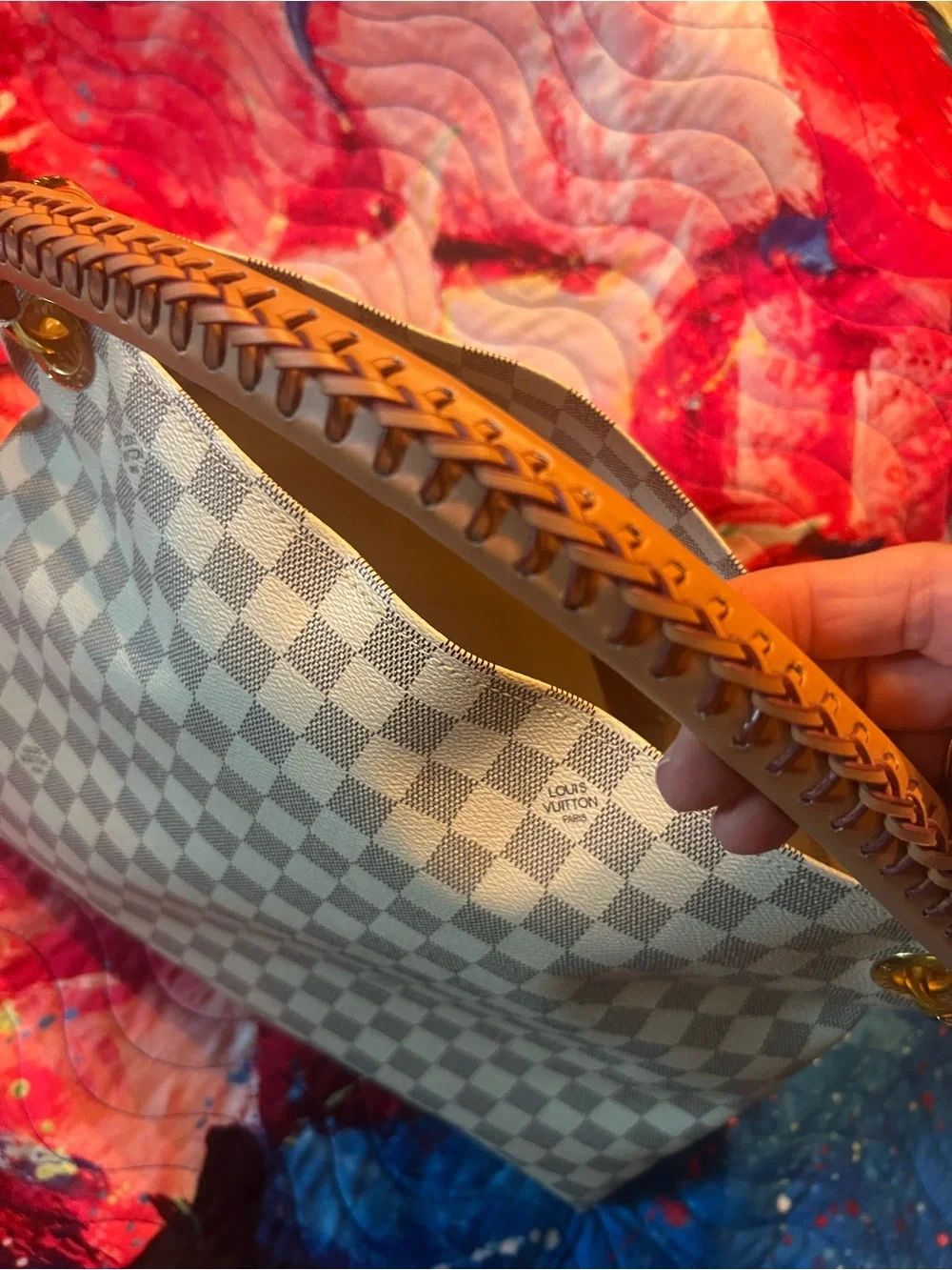 Checkered crème and grey bag with pouch